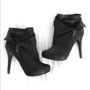 Michael Antonio black heels